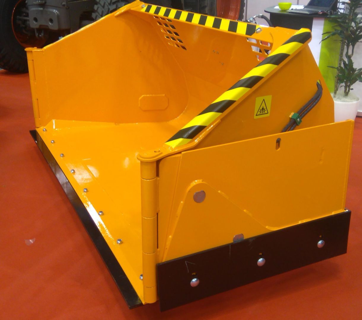 klappvingeskuffe_traktor_fmg (3)
