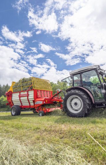 Lessevogn_traktor_Pöttinger_Boss_junior_12