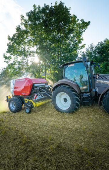 Rundballepresse_traktor_pöttinger_impress_f_3130 (11)