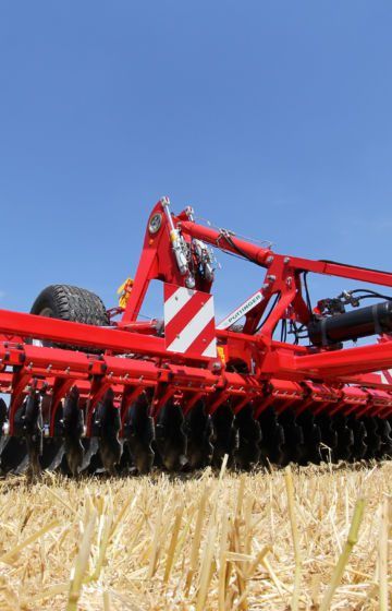 Skålharv_traktor_terradisc_08