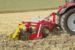 Stubbkultivator_pöttinger_traktor_synkro_3020_01