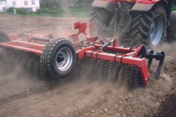 Trommel_traktor_globus_crosskill_03