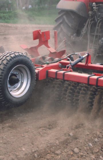 Trommel_traktor_globus_crosskill_03