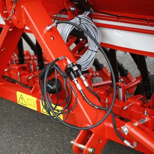 såmaskin_kuhn_premia_traktor (2)