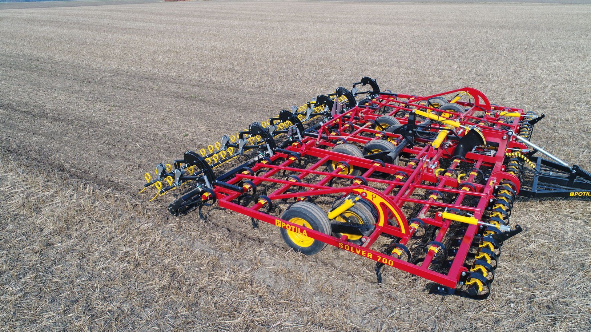 Såbedsharv_traktor_potila_solver (24)