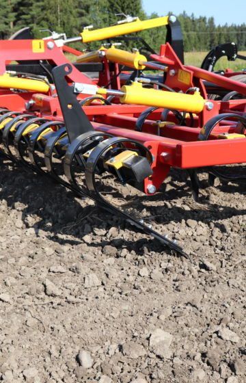 Såbedsharv_traktor_potila_solver (31)