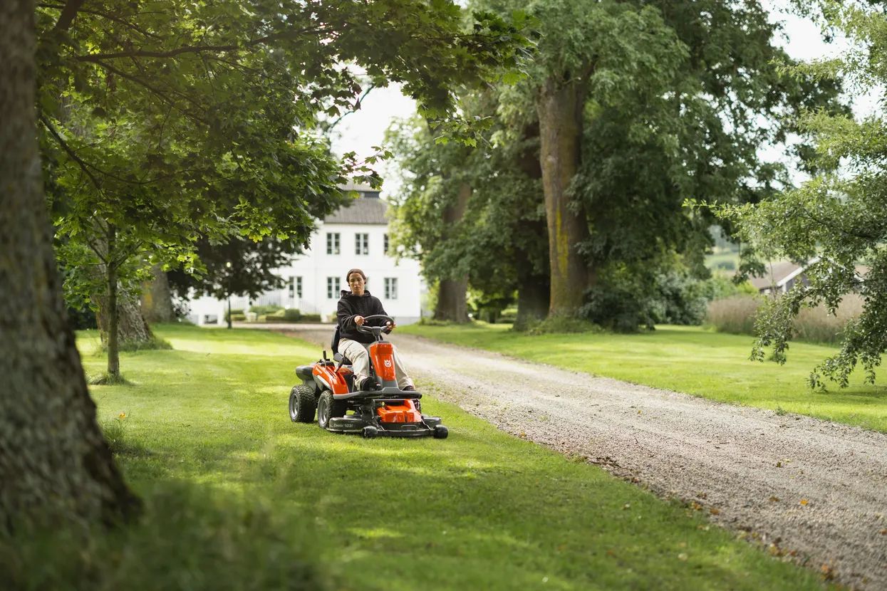 HUSQVARNA R 200iXHUSQVARNA R 200iX